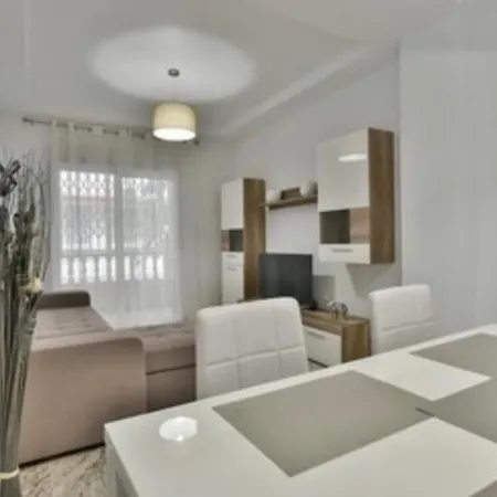 Playa De Cura Apartment